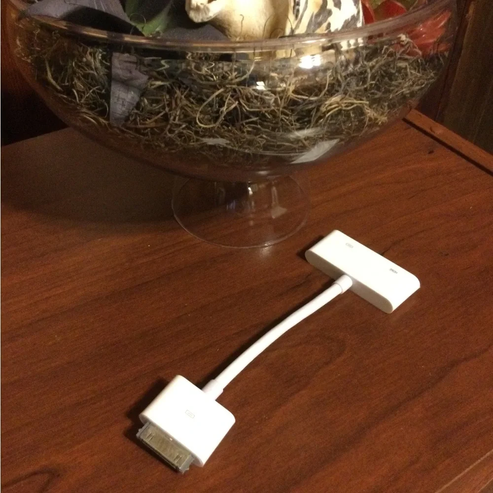 Apple Audio Video Adapter Older iPad or iPhone